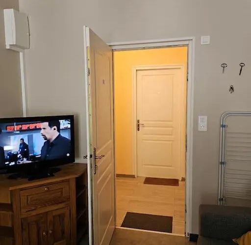 Centre Proche Thermes Апартаменты *