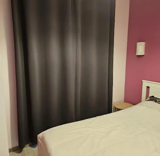 Centre Proche Thermes Ла-Бурбуль